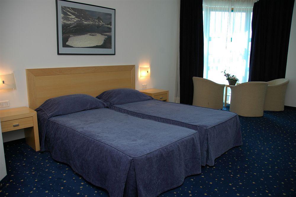 Hotel Blue Star Budva Luaran gambar