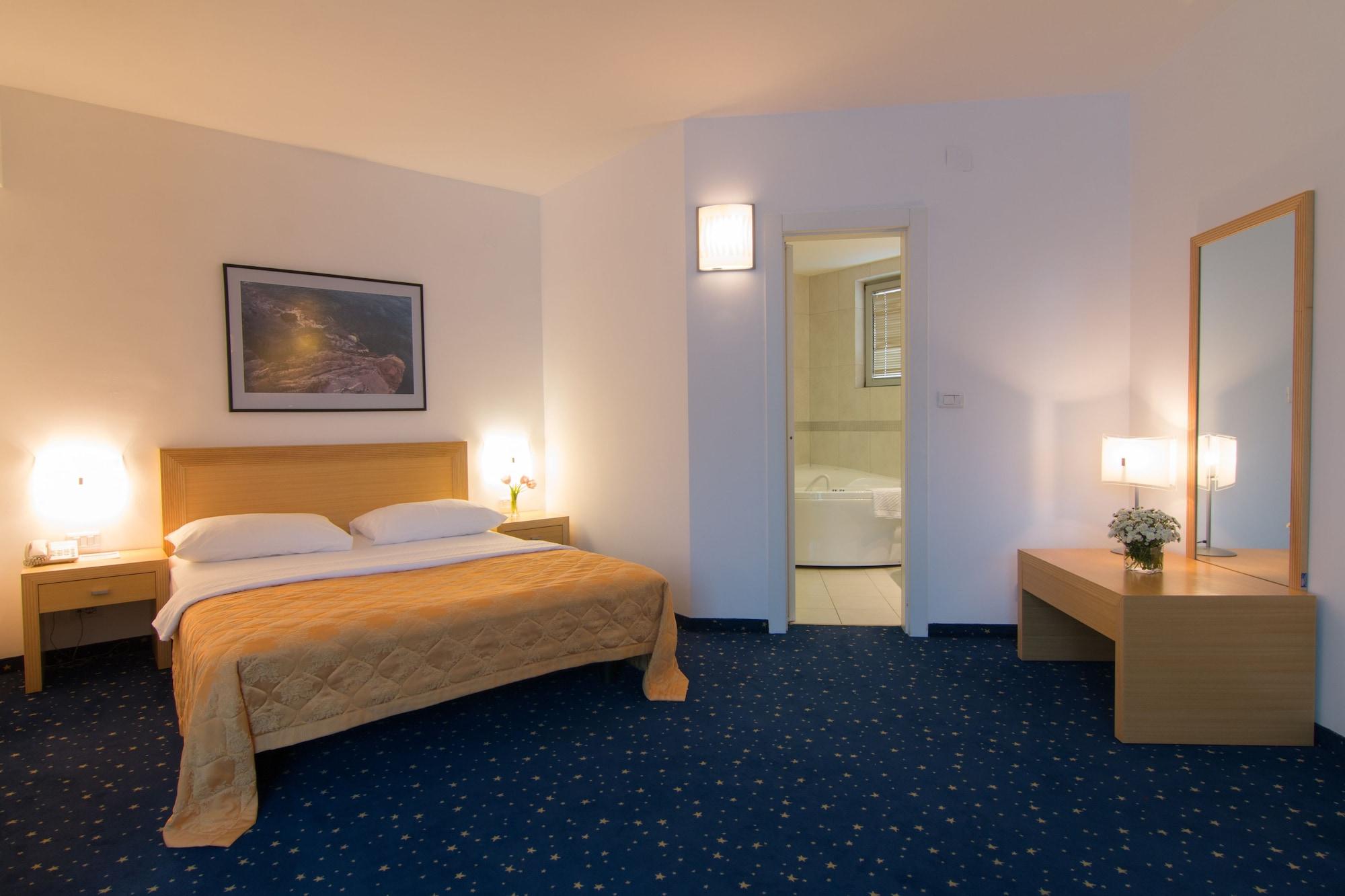 Hotel Blue Star Budva Luaran gambar