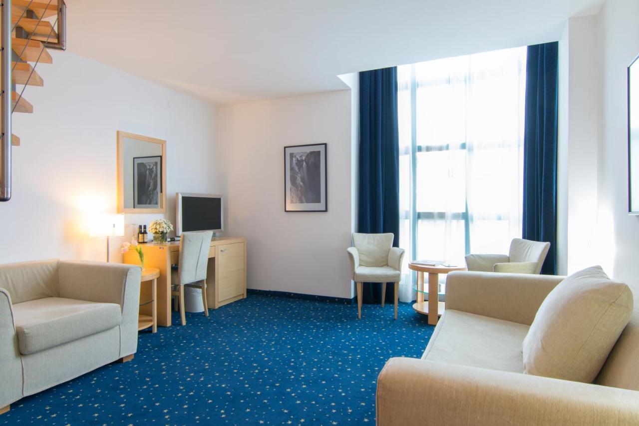 Hotel Blue Star Budva Luaran gambar